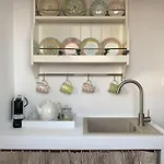Almyriki Apartment *