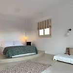 Apartment Almyriki *