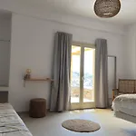 Apartment Almyriki *