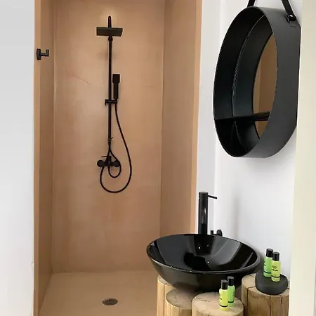 Apartman Almyriki Milopótasz